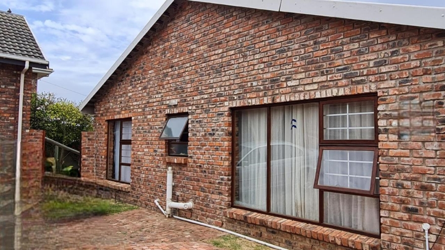 2 Bedroom Property for Sale in Dana Bay Western Cape